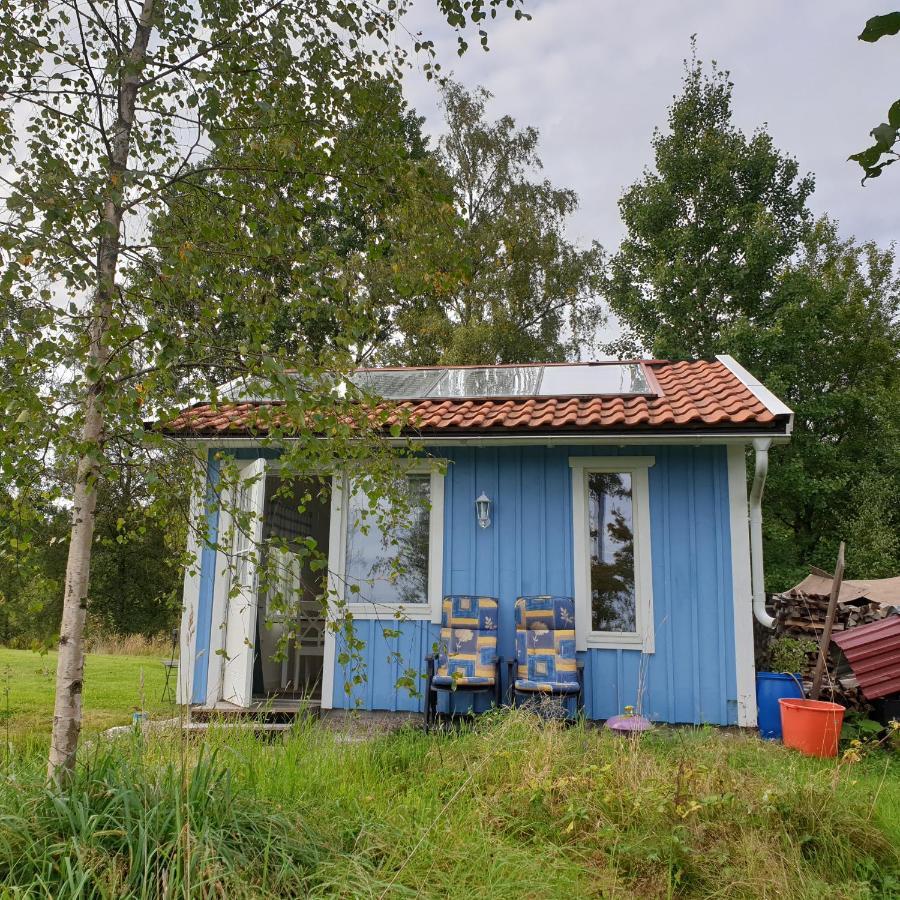 Gaeststuga I Vacker Natur, Bastu, Bubbelpool Sommartid Och Gratis Parkering Naera Ulricehamn Och Lassalyckan, Guesthouse With Nice View With Sauna And Free Parking Close To Dalsjoefors And Fishing Бурос Экстерьер фото